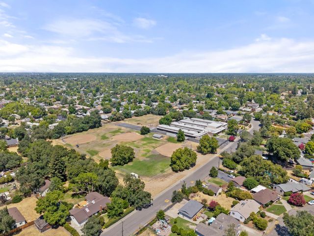 7621 Palisade Way, Fair Oaks, CA 95628