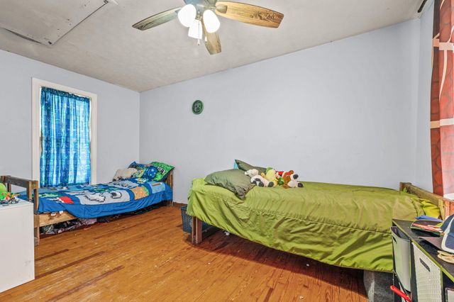 225 N Locust Street, Marshfield, MO 65706