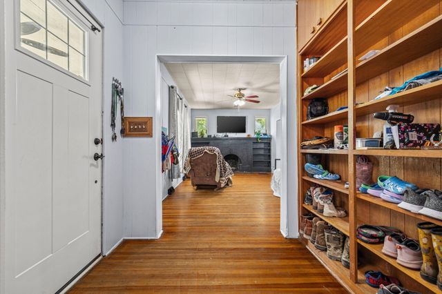 225 N Locust Street, Marshfield, MO 65706