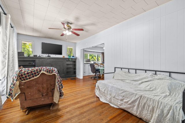 225 N Locust Street, Marshfield, MO 65706