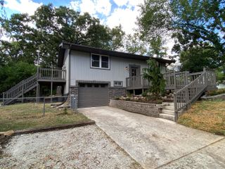 152 Calvin Way Circle, Hollister, MO 65672
