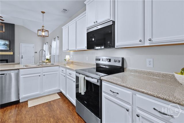 203 Dogwood Circle, Port Wentworth, GA 31407