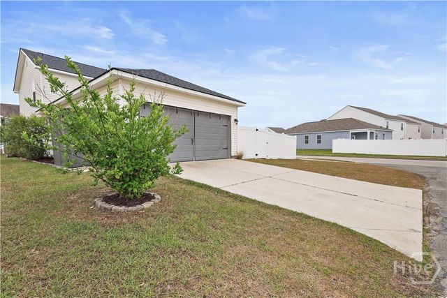 203 Dogwood Circle, Port Wentworth, GA 31407