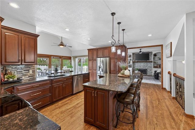905 Florence Avenue, Raymore, MO 64083