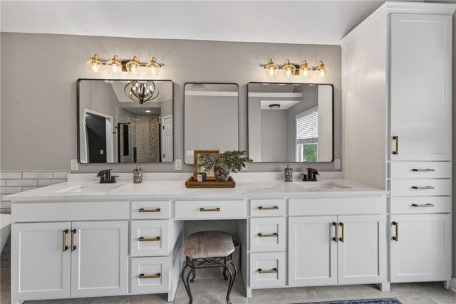 905 Florence Avenue, Raymore, MO 64083