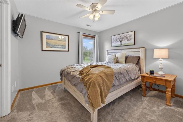 905 Florence Avenue, Raymore, MO 64083