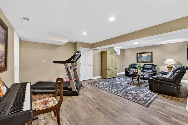 905 Florence Avenue, Raymore, MO 64083