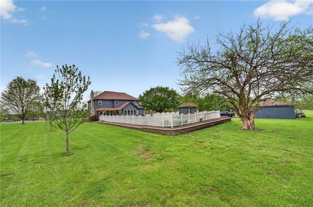 905 Florence Avenue, Raymore, MO 64083
