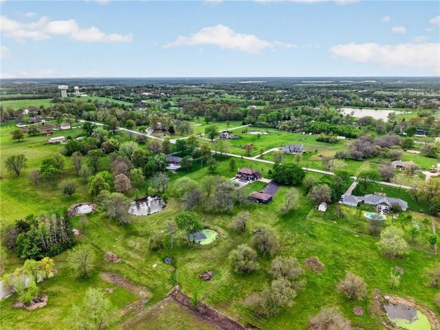 905 Florence Avenue, Raymore, MO 64083