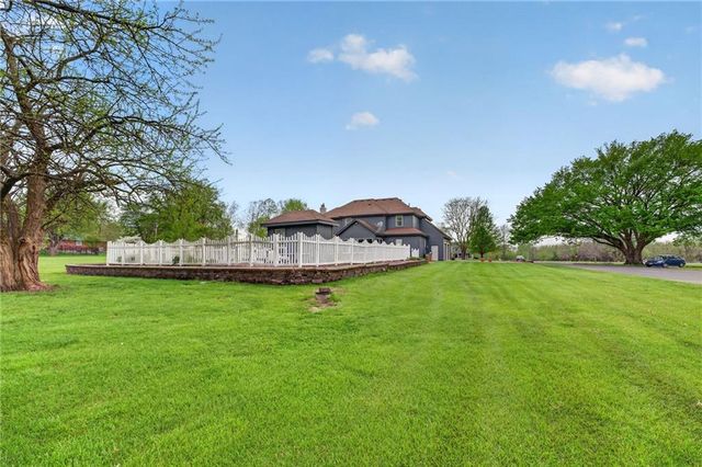 905 Florence Avenue, Raymore, MO 64083
