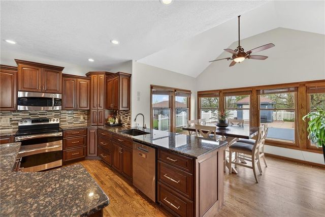 905 Florence Avenue, Raymore, MO 64083