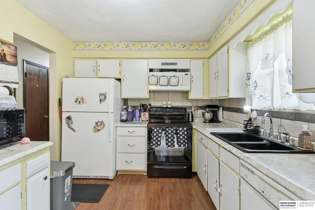 6405 N 66th Street, Omaha, NE 68104