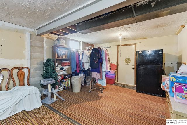 6405 N 66th Street, Omaha, NE 68104