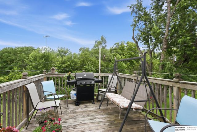 6405 N 66th Street, Omaha, NE 68104