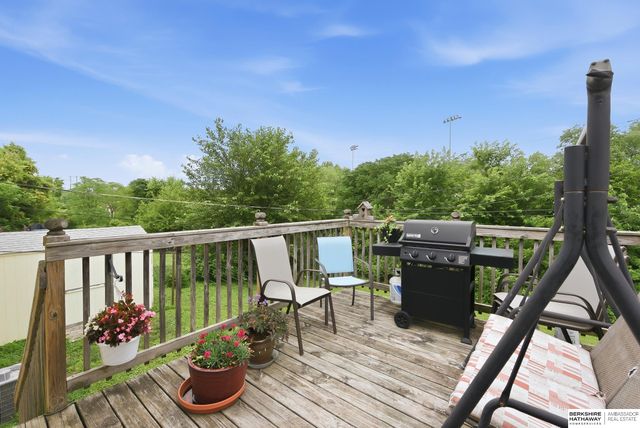 6405 N 66th Street, Omaha, NE 68104
