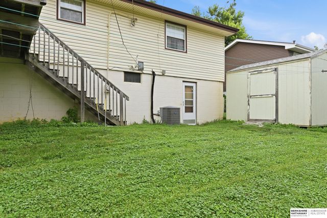 6405 N 66th Street, Omaha, NE 68104