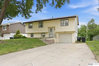 6405 N 66th Street, Omaha, NE 68104