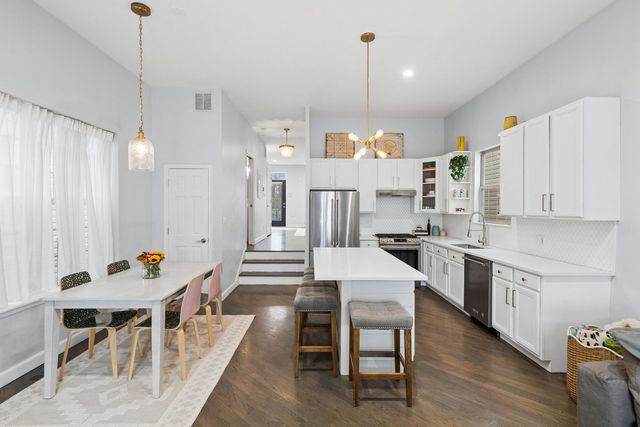 1803 N Fairfield Avenue, Chicago, IL 60647