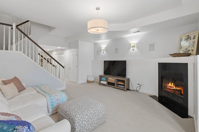 1803 N Fairfield Avenue, Chicago, IL 60647