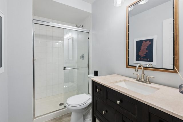 1803 N Fairfield Avenue, Chicago, IL 60647