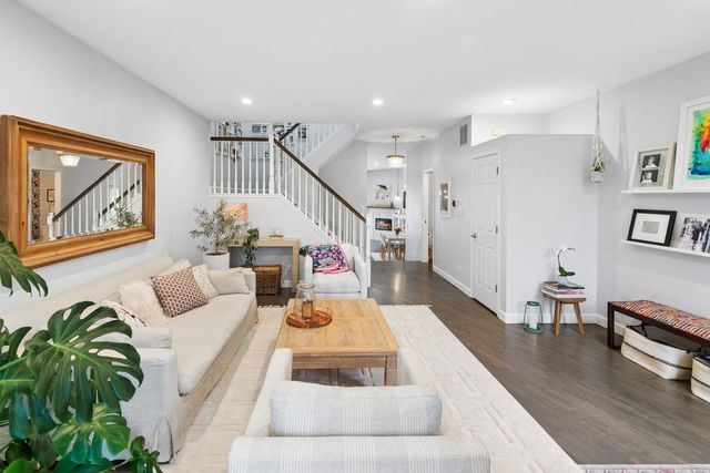 1803 N Fairfield Avenue, Chicago, IL 60647