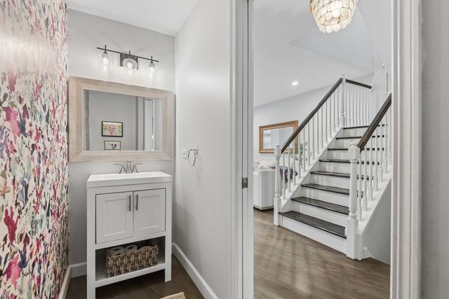 1803 N Fairfield Avenue, Chicago, IL 60647