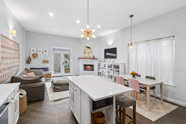 1803 N Fairfield Avenue, Chicago, IL 60647