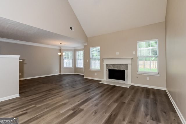 41 Saint Charles Place, Sharpsburg, GA 30277