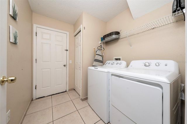 831 ALBI COURT, Kissimmee, FL 34759