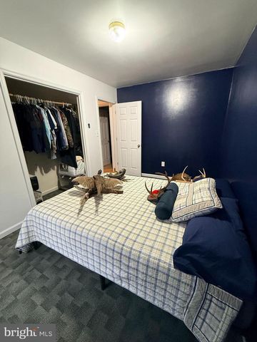 319 CANAL RD, Falling Waters, WV 25419