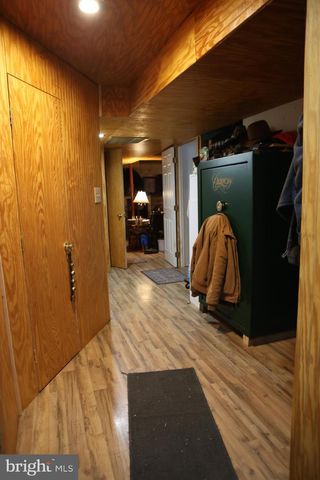 319 CANAL RD, Falling Waters, WV 25419