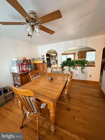 319 CANAL RD, Falling Waters, WV 25419