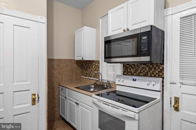 1241 W SILVER ST, Philadelphia, PA 19133