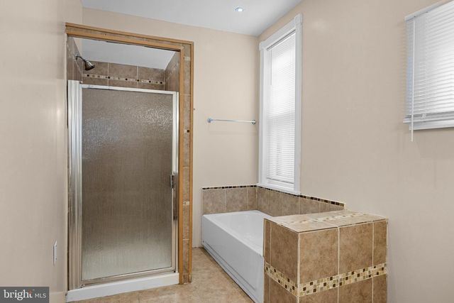 1241 W SILVER ST, Philadelphia, PA 19133