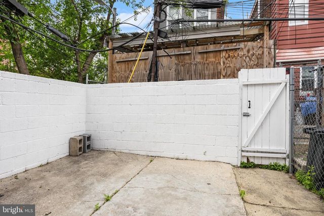 1241 W SILVER ST, Philadelphia, PA 19133