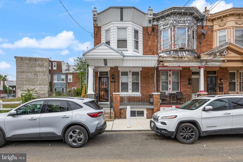 1241 W SILVER ST, Philadelphia, PA 19133