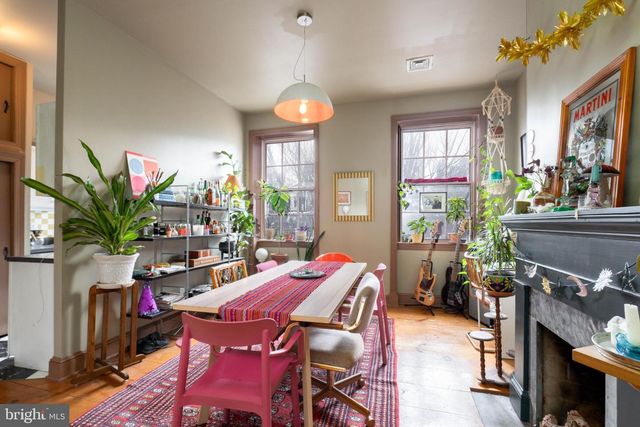 239 RACE ST, Philadelphia, PA 19106