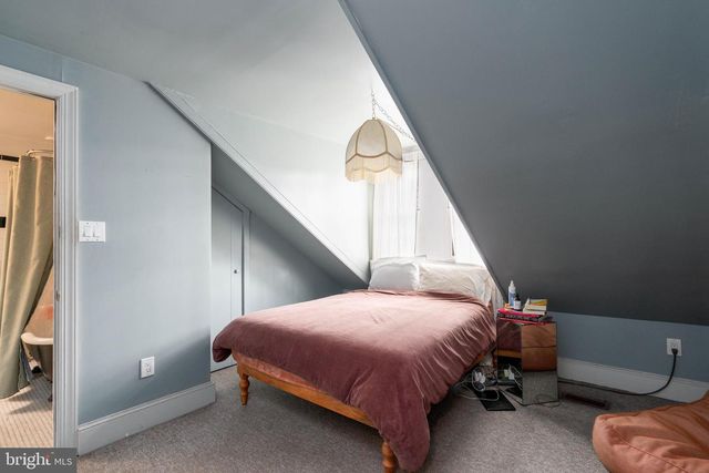 239 RACE ST, Philadelphia, PA 19106