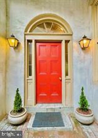 239 RACE ST, Philadelphia, PA 19106