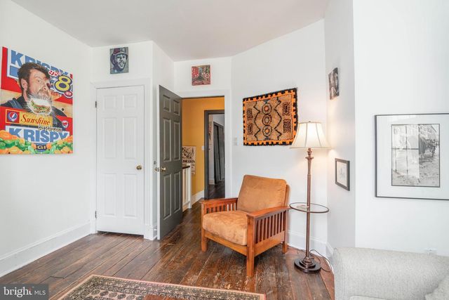 239 RACE ST, Philadelphia, PA 19106