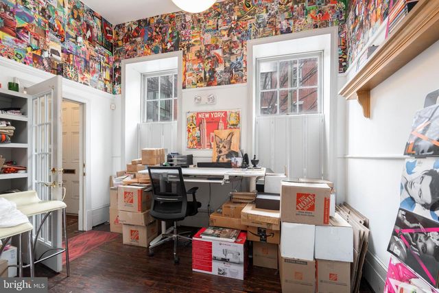 239 RACE ST, Philadelphia, PA 19106