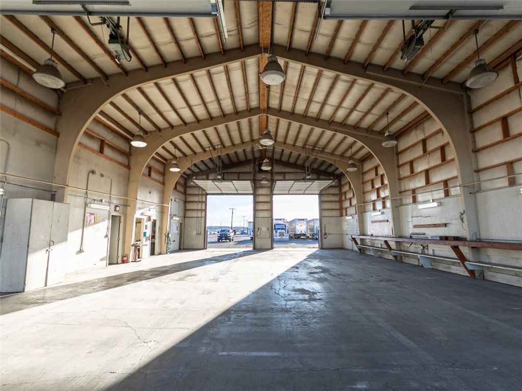 800 Clough Avenue, Columbus, MT 59019 photo 15