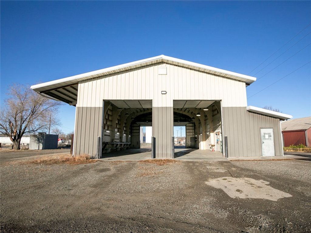 800 Clough Avenue, Columbus, MT 59019 photo 29