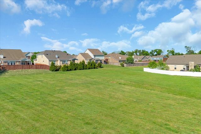 5003 Stately Dr, Thompsons Station, TN 37179