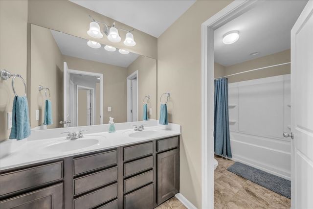 5003 Stately Dr, Thompsons Station, TN 37179
