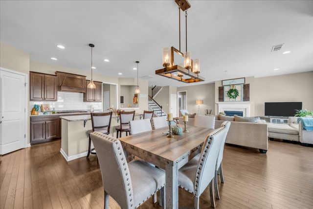 5003 Stately Dr, Thompsons Station, TN 37179