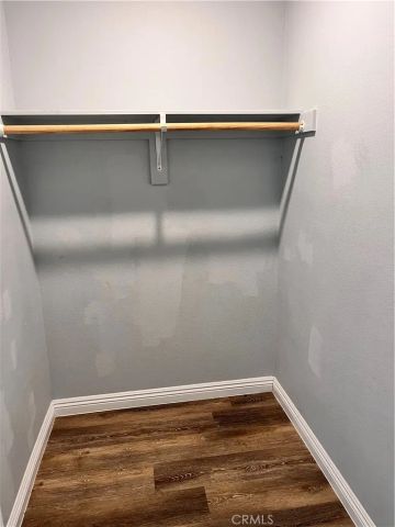 211 W 43rd, Los Angeles, CA 90037