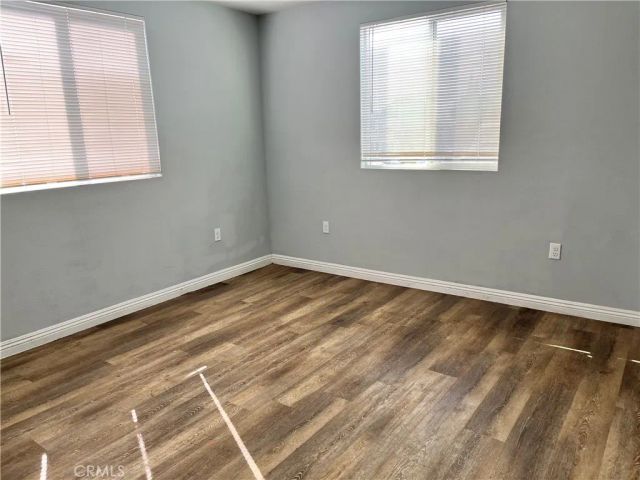 211 W 43rd, Los Angeles, CA 90037