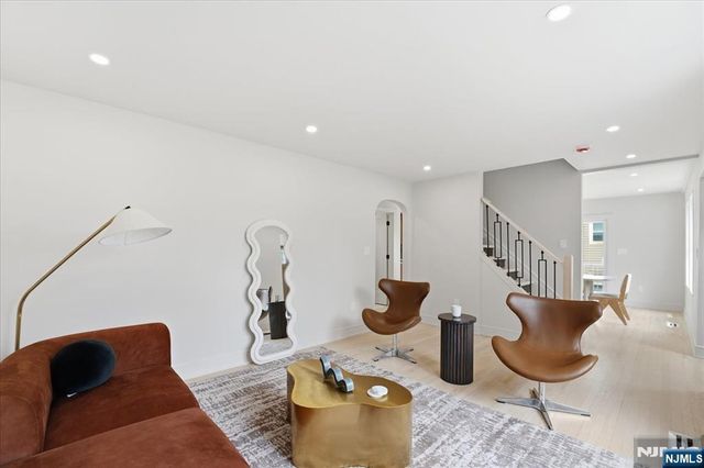 180 Sheridan Avenue, Clifton, NJ 07011