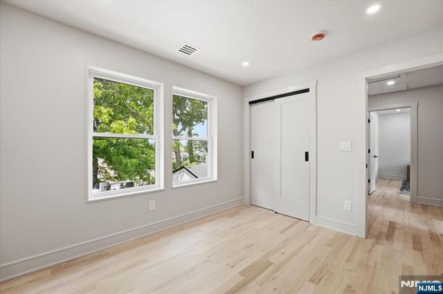 180 Sheridan Avenue, Clifton, NJ 07011